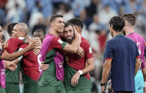 正式拒绝，B费发声，官宣决定，曼联批准，C罗祝福