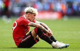 罗马诺晒加纳乔照片，引发切尔西转会猜想