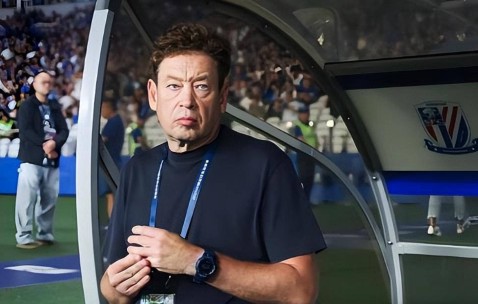 意外传闻澄清：申花主帅斯卢茨基未离职，五大主力前往德甲谣言被辟谣