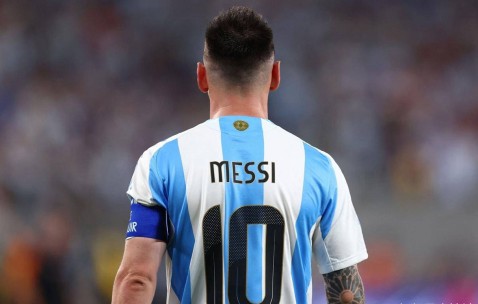 梅西：永远的世界第一！姆巴佩仍在努力！