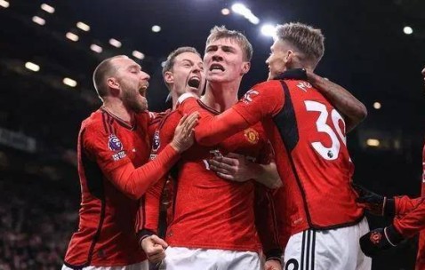 霍伊伦转投那不勒斯，4500万总价绑定欧冠资格，曼联止损离场