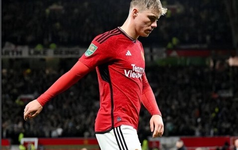 终于送出去一个？曼联弃将在那不勒斯发挥好，有望拿到5000万回款