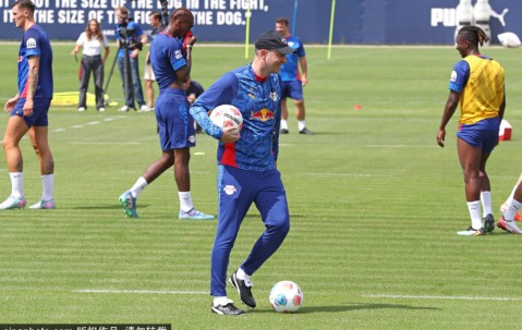 德甲球队莱比锡备战新赛季</title>
        
    <title>德甲球队莱比锡备战新赛季