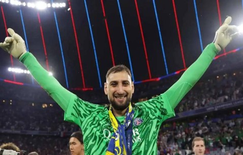 曼城欲招募多纳鲁马作门将 瓜迪奥拉或革新战术体系