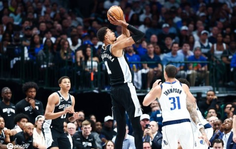 恐怖！文班40+15一战打爆两状元 弗拉格撞上新秀墙