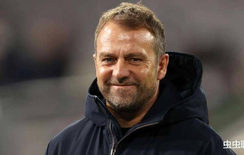 金钱诱惑？莱万拒绝沙特豪门1亿欧元年薪，留守巴萨圆梦欧冠