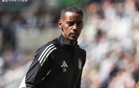 不仅不道歉，反倒要逼宫：伊萨克为了去利物浦真的是“拼了”