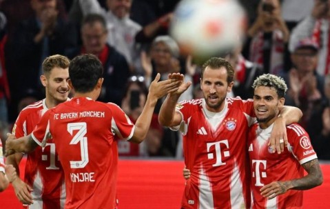 踢球者评德甲首轮最佳阵容：凯恩领先拜仁5将入选，迪亚斯无缘