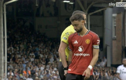 B费亲自回应离开曼联传闻！会继续踢点球，将努力改进避免再罚丢