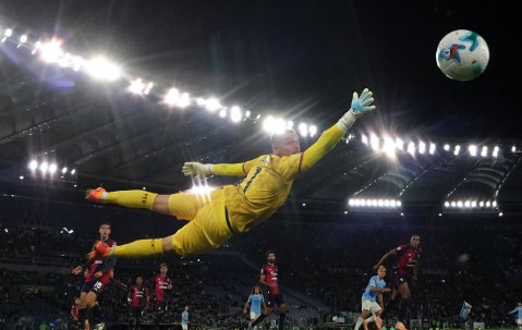 （体育）足球——意甲：拉齐奥胜卡利亚里