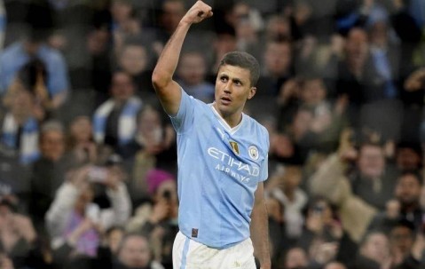 遗憾！曼城新金球先生刚刚复出又遭伤势，9月复出错过开赛季