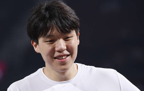 杨瀚森出场份额彻底清零 下放发展联盟只是时间问题!