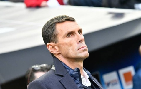 波耶特：列维曾在比赛前一晚解雇我 热刺球迷要感谢他所做的一切