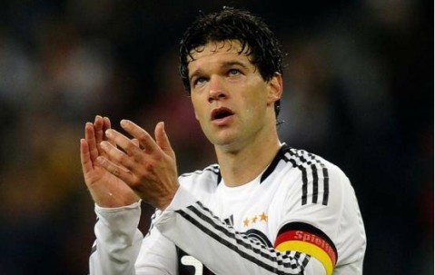 巴拉克：孔帕尼的失误率偏低，理论上桑乔适合斯图加特