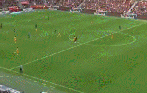 3-0，55岁前曼联主帅滕哈赫发威：率10人德甲劲旅完胜，迎来3连胜