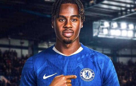 转会费2.5亿欧！德甲3名伪球星现形：加盟英超30场0球，昙花一现