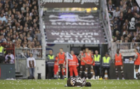 弗拉霍维奇的逆转之夜：替补出场2射1传，绝平多特的背后故事与战术分析