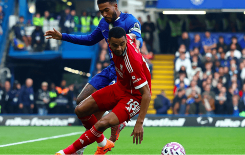 1-2！英超豪门对决神剧情：11.2亿战舰连续两轮惨遭绝杀 榜首更迭