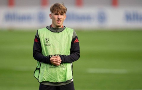 还在读高中！拜仁17岁男孩奇幻4天：2天上学+2天踢球 2场2球2破荒