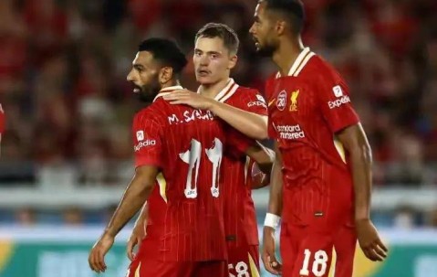 皇马欧冠抽签下下签引球迷意难平，巴萨上签巴黎遇强敌