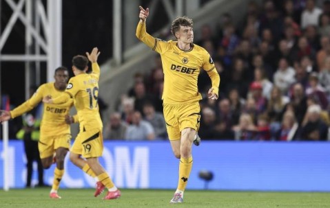 英媒：引进维萨一事进展缓慢，纽卡考察狼队前锋拉尔森