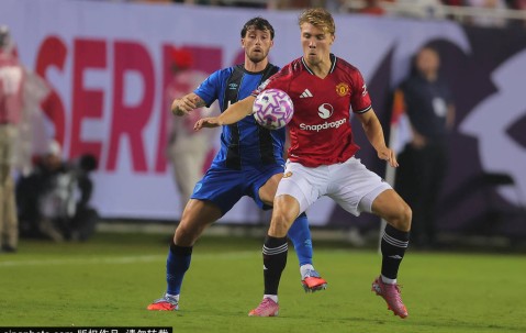 曼联新星埃桑·威廉姆斯闪耀芝加哥，齐尔克泽暖心祝贺