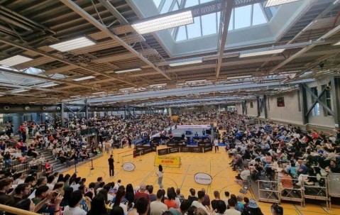 樊振东德甲首秀，两连败！2500名观众涌入，对手：他需要时间