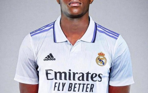 皇马再现神操作神操作！皇家马德里900万欧锁定意甲天才，楚阿梅尼替身已定