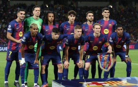 90分钟绝杀！弗里克气炸了，5万人见证巴萨创3大尴尬纪录