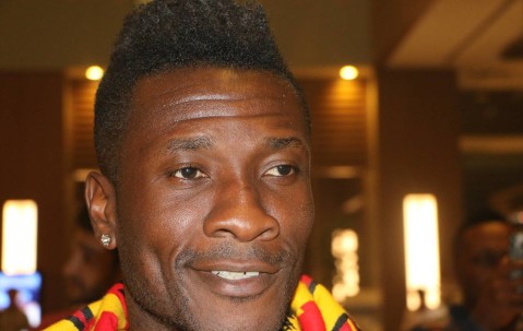 吉安谈奥斯梅恩受伤：这是球员与俱乐部诈伤把戏，毕竟欧元更值钱