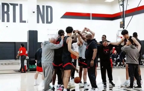 余嘉豪留洋选择西甲联赛，月薪16710元，低于CBA顶薪600万