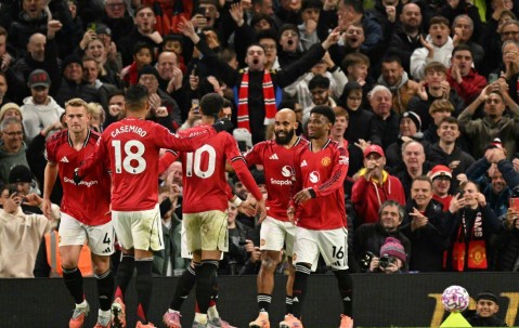 3-2！4-2！英超彻底乱了：升班马杀进前二，曼联三连胜反超利物浦