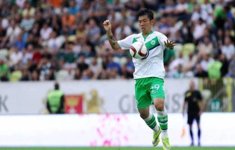 重磅！狼堡官宣：16岁国少新星杀入U17德甲，新赛季剑指首秀+主力