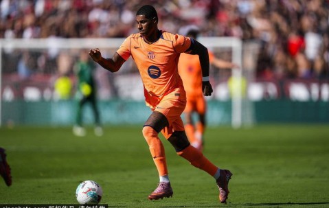 西甲-莱万失点桑切斯点射弑旧主 巴萨1-4塞维让出榜首