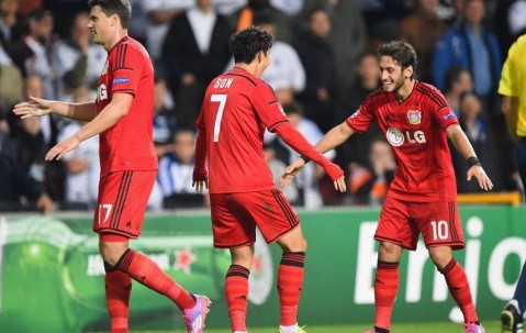 足坛冷门一夜！意甲冠军0-1爆冷，国米1-0登顶榜首，勒沃库森4-3险胜