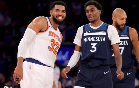 布伦森23+7+10兰德尔空砍32分 尼克斯擒狼3连胜