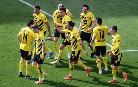 德甲保级队VS争冠劲旅：海登海姆“铁桶阵”能否抵挡多特蒙德“青春风暴”？