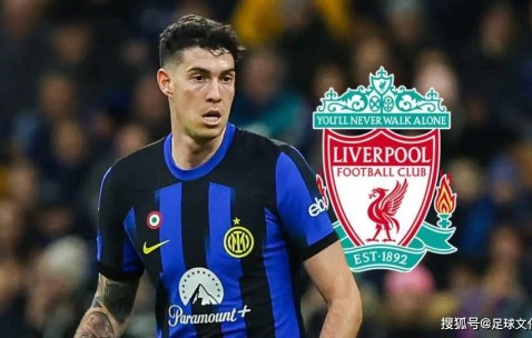 利物浦有意为意甲球星萨拉赫开出8800万英镑的报价，红军可能接受萨拉赫的“巨额转会费”。