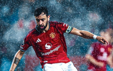 曝C罗挖角老东家，1亿欧招募曼联队长，B费去沙特辅佐C罗争冠