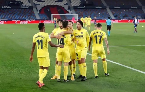 西甲：皇家奥维耶多VS巴塞罗那比赛分析