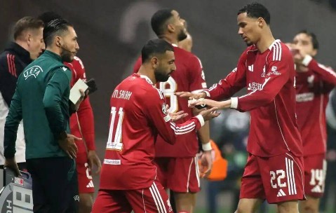 这才是队魂！4连败后范戴克组织全队开会萨拉赫学去吧