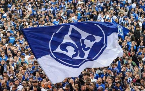 欧冠巅峰对决！纽卡斯尔主场迎战巴萨，英超新贵能否掀翻西甲豪门？