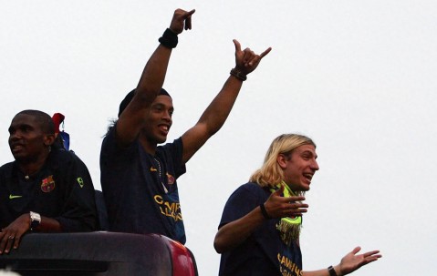 巴萨旧将：我曾是梅西的大哥，他因错过2006欧冠决赛而心碎