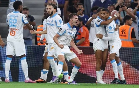 国米后防老化急需补强！21岁新星被盯紧，德比战左路首发或轮换