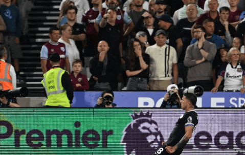 佩德罗造3球，巴西天才造队史纪录！切尔西5-1铁锤帮痛击前任主帅