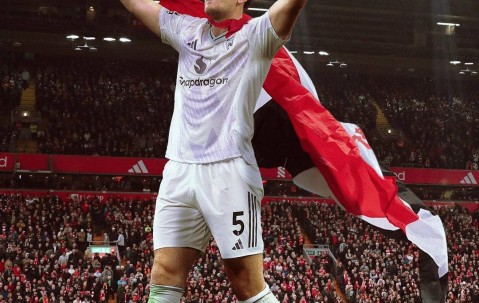 曼联续约马奎尔谈判细节揭秘！拉爵欲8万周薪签1年，马队降薪有底线