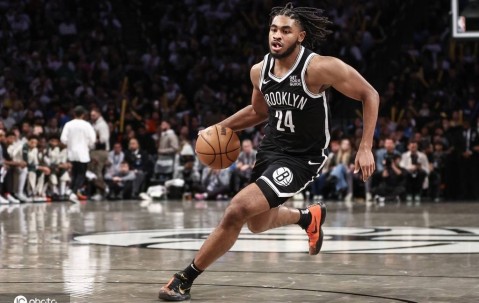 托马斯接受篮网600万资质报价 明年成完全自由球员