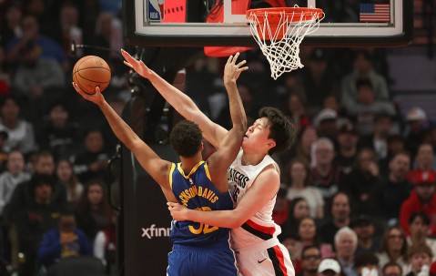 罗威增加训练量有望月底回归 杨瀚森出场时间或被压榨