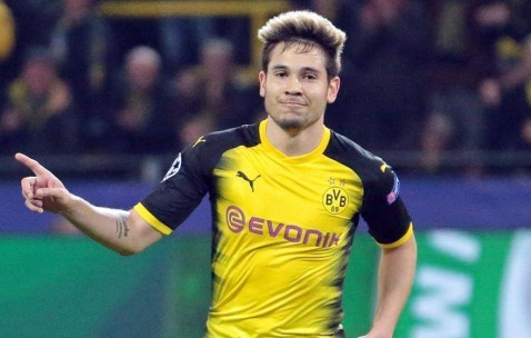 留队与欣赏的双重加持！格雷罗本赛季继续效力拜仁，孔帕尼看好其潜力