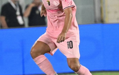 曼城欧冠大名单出炉：瓜迪奥拉全军出击，豪华阵容剑指冠军